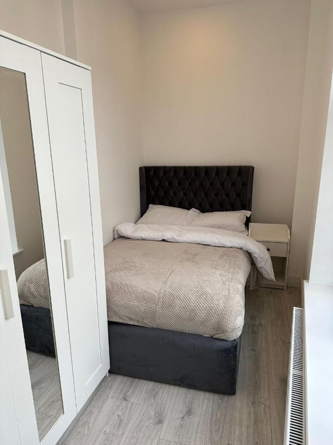 The Walworth Retreat- Cozy Flats In London Apartamento Exterior foto